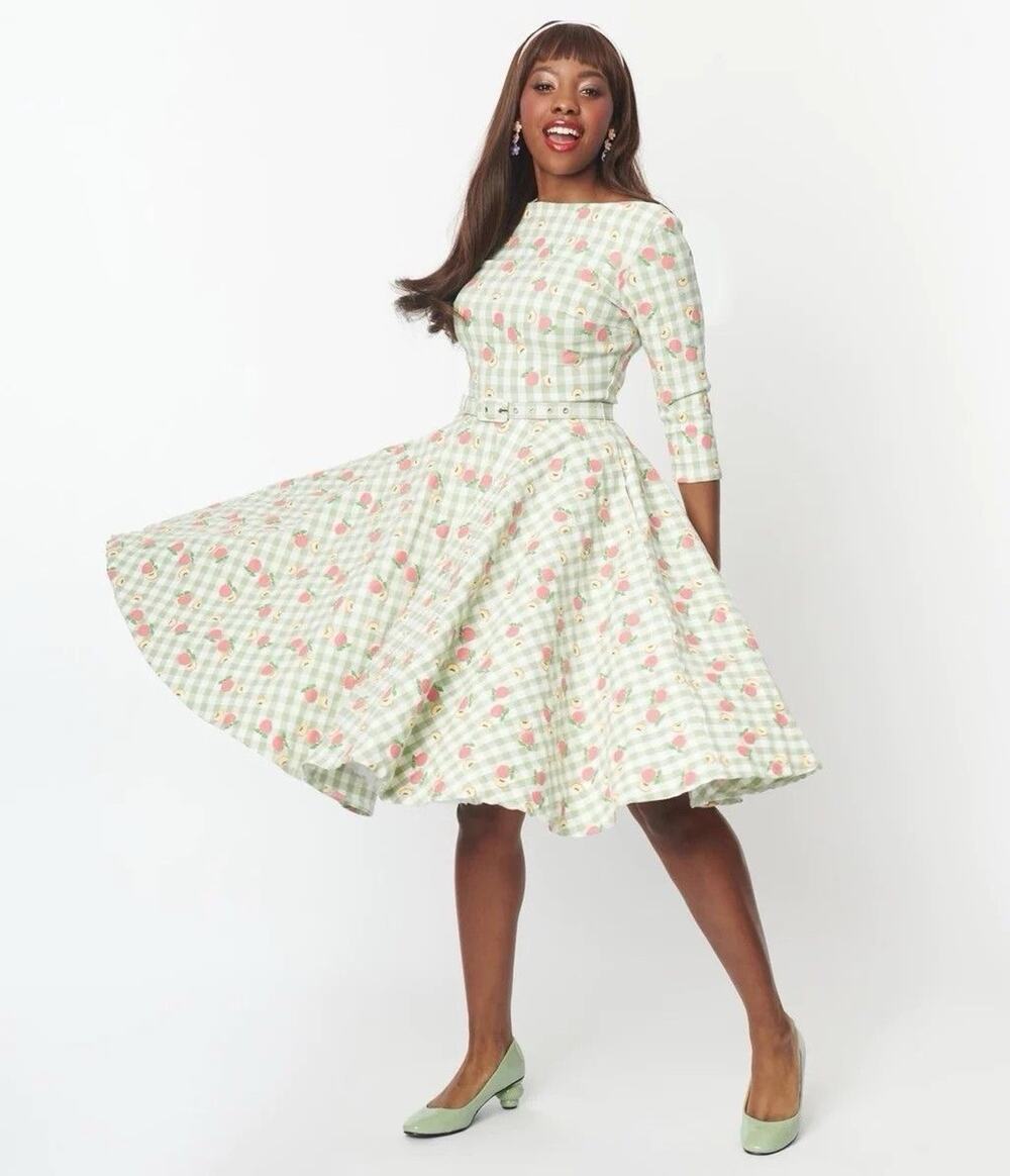 Unique Vintage 2X Green & Peach Fruit Picnic Gingham Devon Swing Dress *No Belt